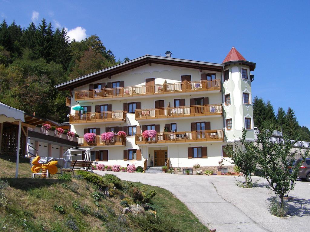 Appartamenti La Val Андало Екстериор снимка